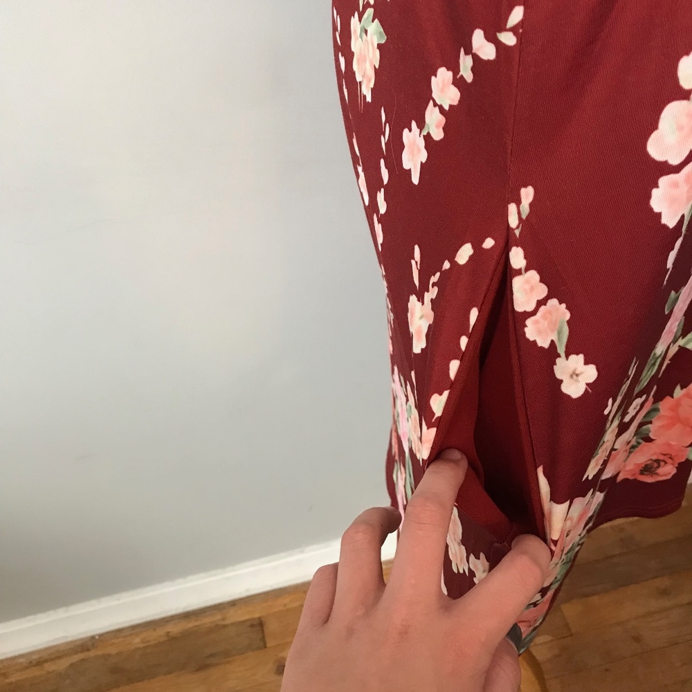 Dress - Picture 3 of 3
